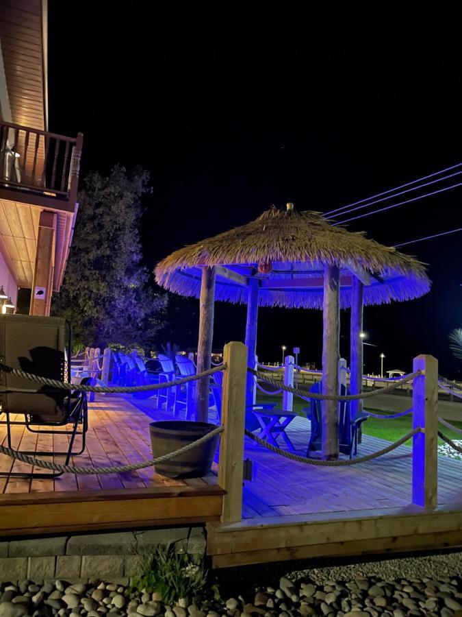 Paradise Inn On The Beach Port Elgin Exterior photo