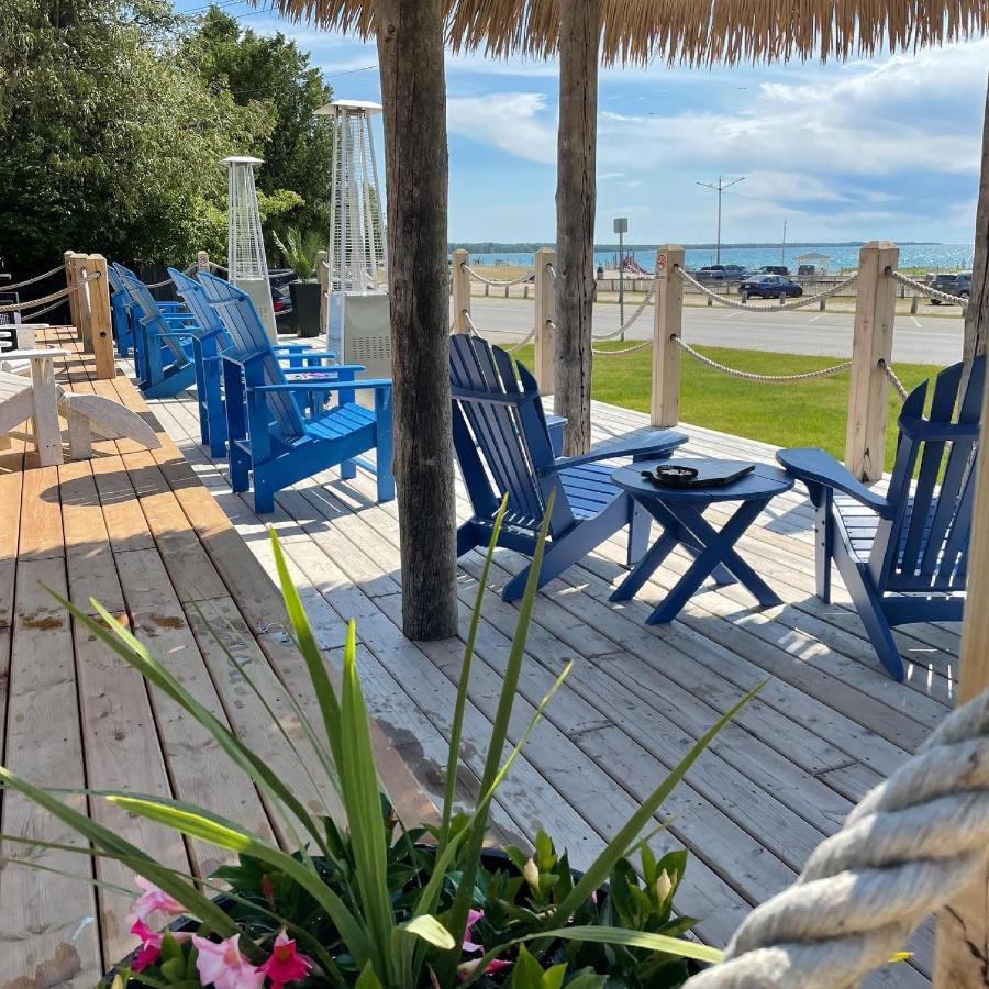 Paradise Inn On The Beach Port Elgin Exterior photo