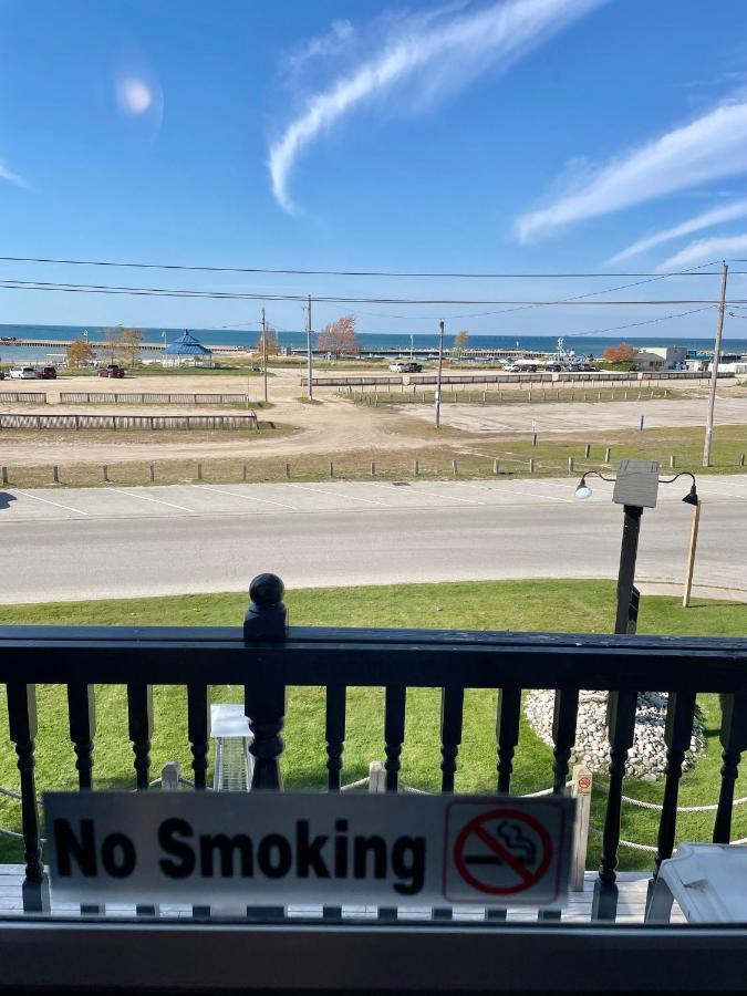 Paradise Inn On The Beach Port Elgin Exterior photo