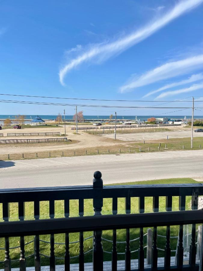 Paradise Inn On The Beach Port Elgin Exterior photo